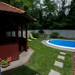 Szepkilatas Vendeghaz * Balatonfůzfő