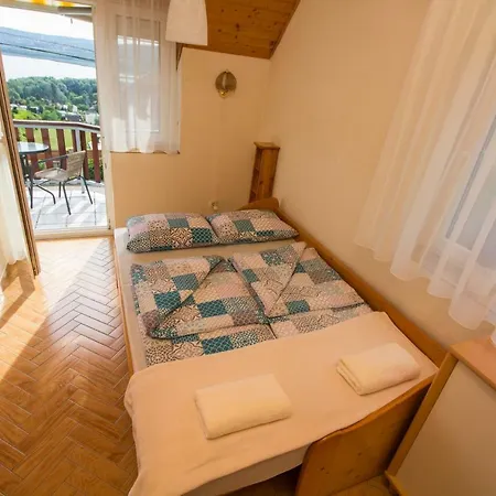 Feriehus Szepkilatas Vendeghaz